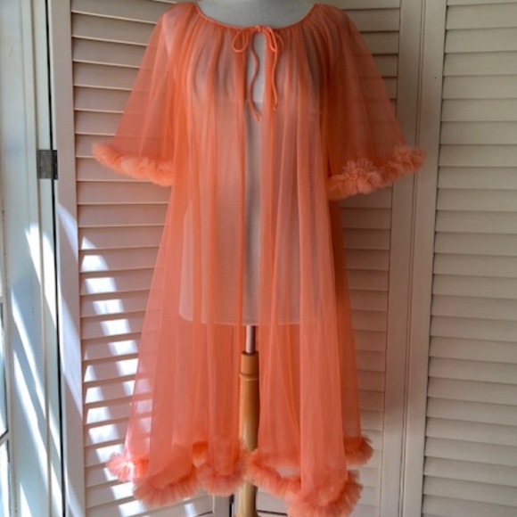 1950's Chiffon Negligee'